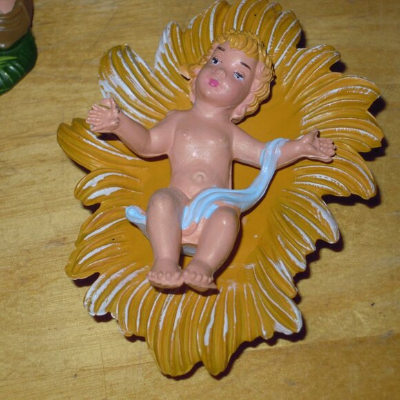 Vintage 12 Pc Hand Painted Italy Nativity Set 5" Plastic Resin Figurines Animals - Picture 4 of 4